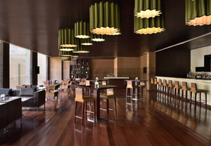 Lounge 18