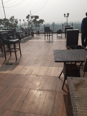 Polo Inn & Suites