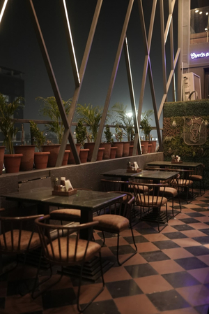 The Socialite- family Restaurant