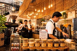 Batik, Jamu Tasting, and Old Town Tour