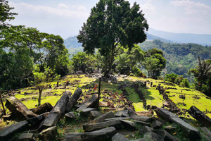 Explore Gunung Padang Archaeological Site Tour