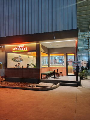 Five Monkeys Burger - Urban Mills Ancol
