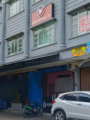 NEW WIJAYA 77 Karaoke & Bar