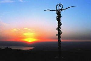Dead Sea Day Pass & Jordan's Holy Sites (with Lunch)