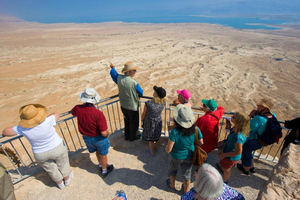 Vanuit Tel Aviv: Dagtrip naar Masada en de Dode Zee in kleine groep