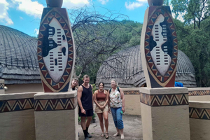 Excursão de meio dia à aldeia cultural de Lesedi