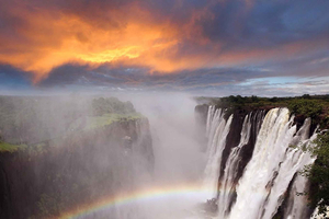 South Africa, Zambia & Zimbabwe: 10-Day Safari & Falls Tour