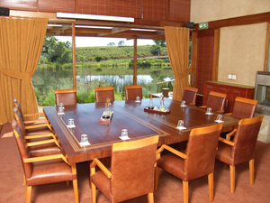 Forum Homini & Roots Restaurant