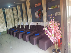 Gold L17 Foot and Body Massage Parlour