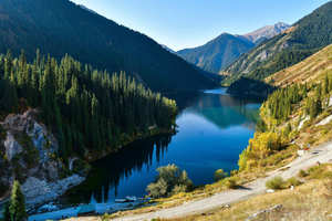 Almaty: Charyn Canyon, Kolsai & Kaindy Lakes Tour