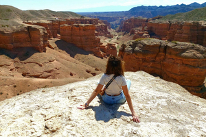 From Almaty: 4-Day Altyn-Emel, Charyn Canyon & Lakes