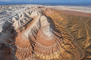 From Almaty: Altyn-Emel National Park 2-Day Private Tour