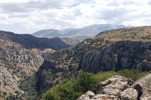 Depuis Shymkent : excursion guidée aux gorges d'Aksu et de Mashat