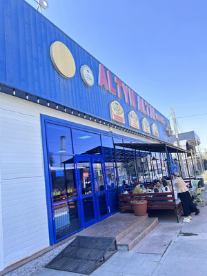 Altyn Altai