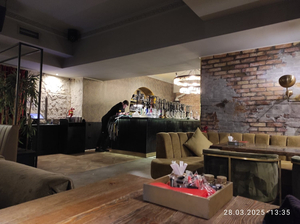 Olovo cocktail bar