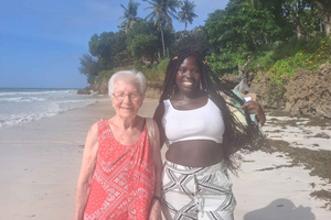 Bora Bora: Women-Only Wildlife and Wellness Tour with Host