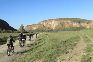 Wycieczka 1-dniowa: przejażdżka rowerowa po Hell's Gate i rejs po jeziorze Naivasha