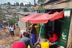 Downtown Nairobi walking tour and Maasai souvenir shopping