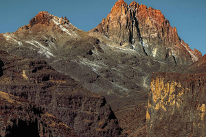 Nairobi: 6-Day Mount Kenya Climb via Chogoria Route
