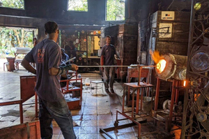 Nairobi: Day Trip to Kitengela Glass and Sculpture Studio