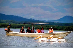 Nairobi: Hell’s Gate Park & Lake Naivasha Day Trip