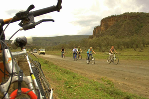 Nairobi: tour por Puerta del Infierno y el lago Naivasha con comida incluida