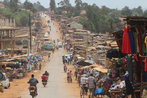 Nairobi: Kibera Morning Tour with Kenyan Tea and Mandazi