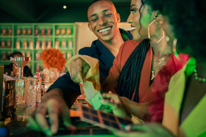 Nairobi: Mixology Class with Professional Mixologist