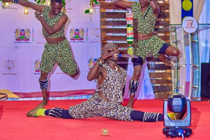 Nairobi: Traditional Kenyan Dance Class at Bomas of Kenya