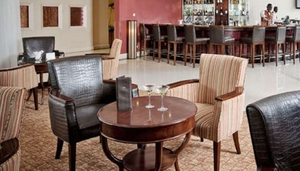 Babalu's Bar, Crowne Plaza
