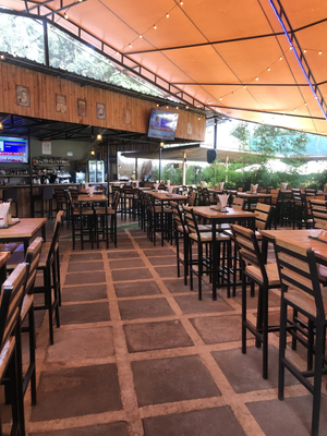 Edu's Bar