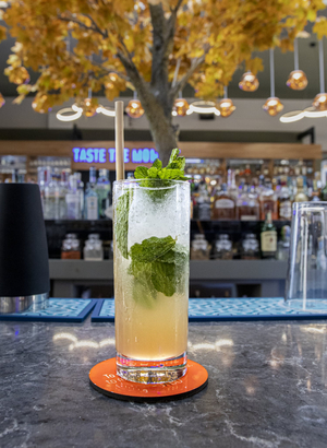 Jabu Bar & Rooftop Lounge