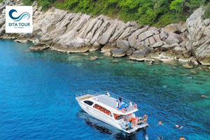 Angthong Marine Park Catamaran Tour with Lunch