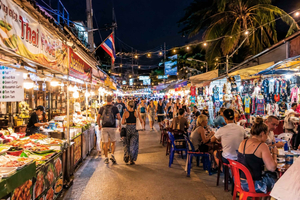 Ko Samui: Plaża Chaweng – od wioski rybackiej do raju