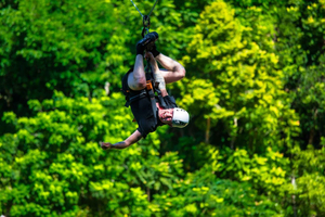 Ko Pha Ngan: Zipline in luftiger Höhe und Blick auf den Wang Sai Wasserfall