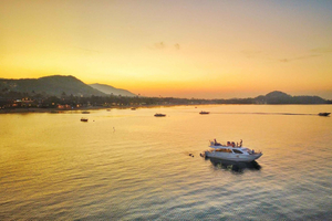 Koh Samui Sunset Catamaran – 360° Deck Experience