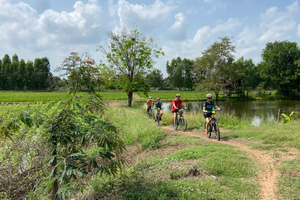 Sukhothai: Tour di mezza giornata in bicicletta in campagna
