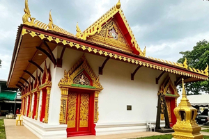 Kulturhalle Wat Lamai & altes Inselleben