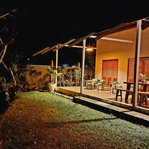 Baan Hinlad Home and Hostel