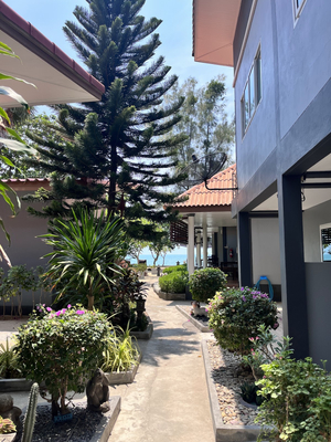 Maenam Villa