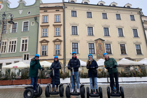 Cracovie : 30 minutes de location de Segway avec casque et séance photo