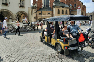 Cracovia: Recorrido en carrito de golf eléctrico por el casco antiguo