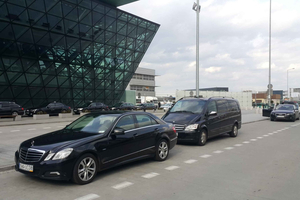 Cracovia: Traslado privado desde/hasta el aeropuerto de Cracovia (KRK)