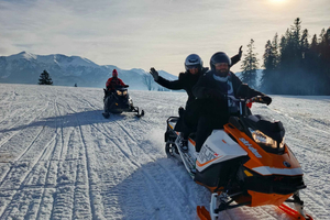 Krakow: Snøscooter og termiske bad Zakopane Heldagstur