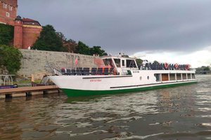 Krakow: Vistula River Cruise with Historical Views
