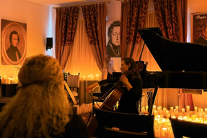 Queen Live Music in an Intimate Gallery