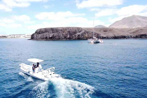 Lanzarote: Private boat Trip 2:30h