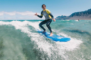 Lanzarote: Surf Lessons in Famara, 2 or 4 Hour
