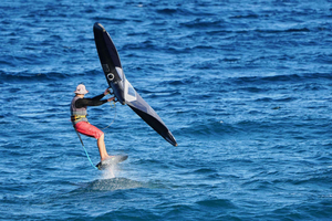 lezione di wingfoil per principianti e intermedi