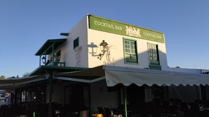 Hook cocktail bar